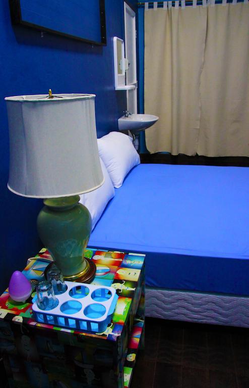 Baan Phangnga Beds And Bakery Hotel Room photo